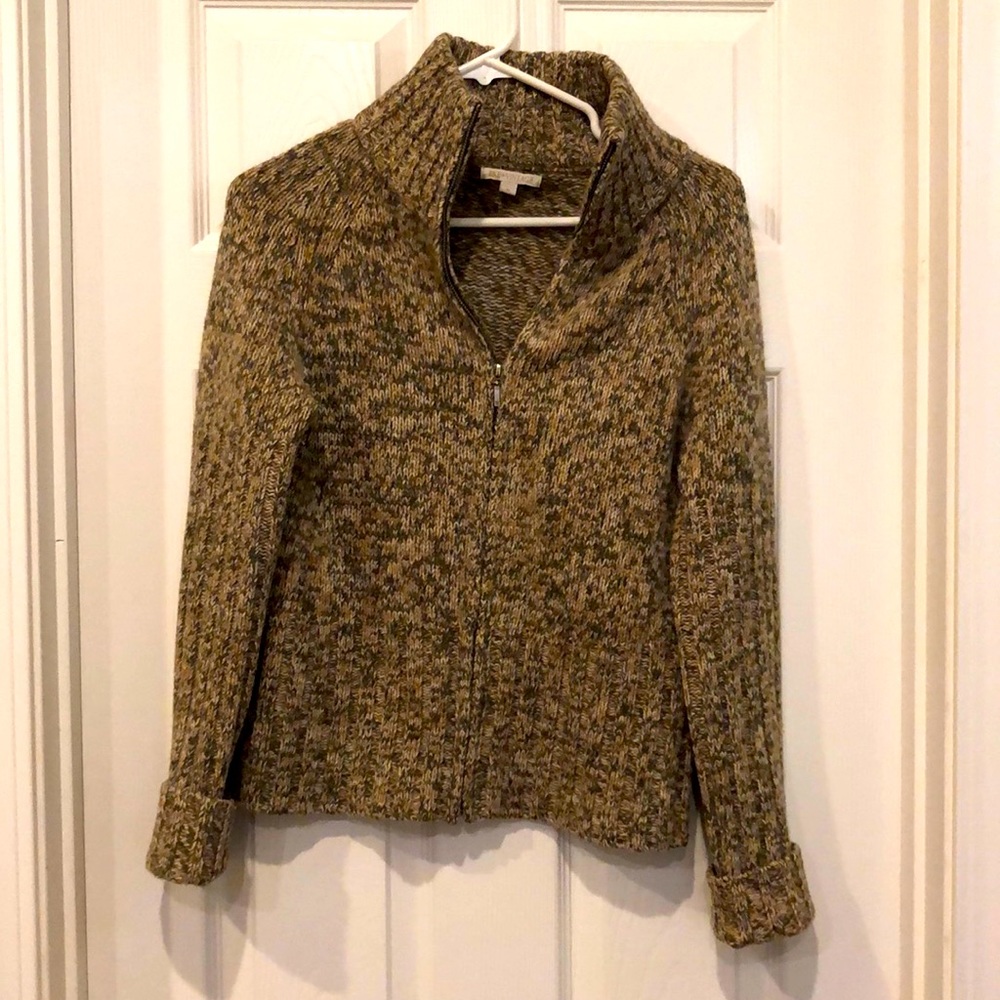 Warm, NATURAL WOOL zip up sweater